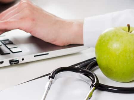 DIPLOMADO EN NUTRICIÓN CLÍNICA APLICADA A TRASTORNOS METABÓLICOS